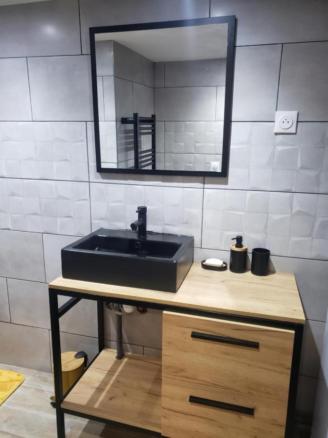 Cosy Apartment Coubron Luaran gambar